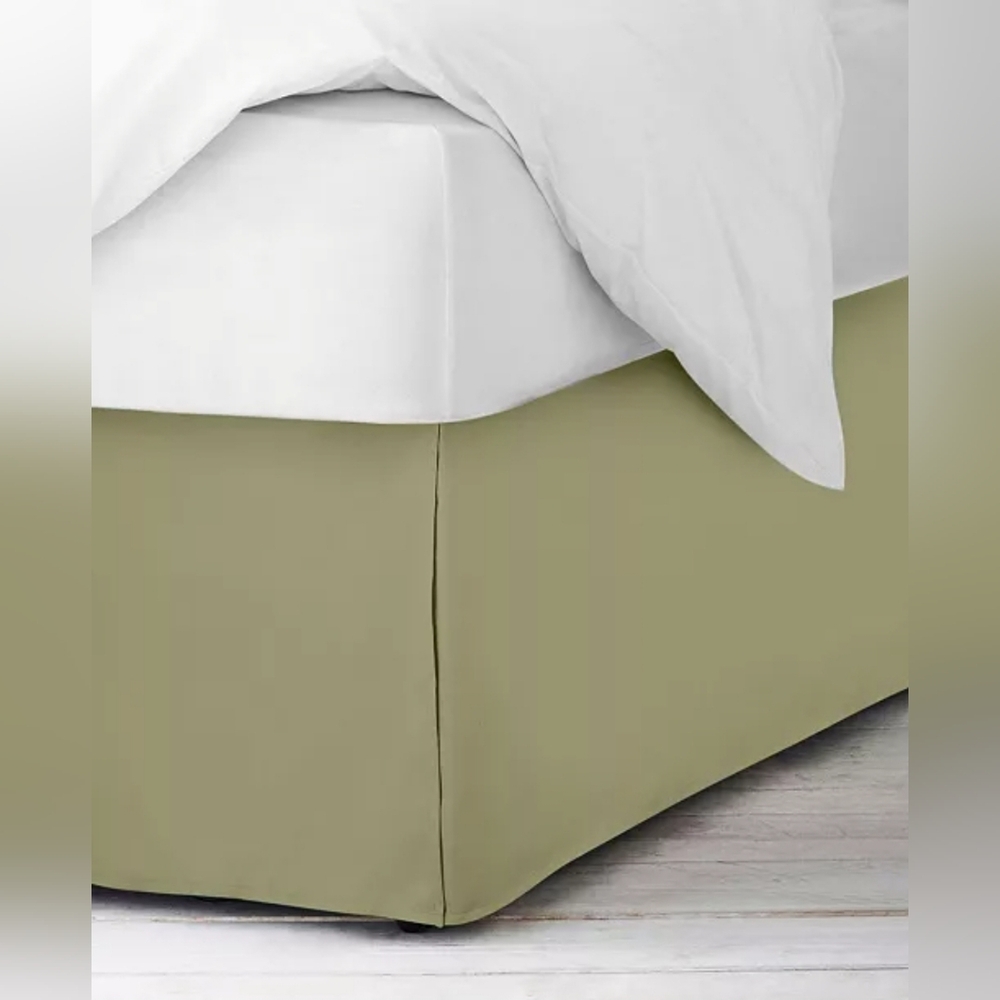 New Nestl Premium King Bedskirt  100% Polyester 14 Inch Drop In  Sage